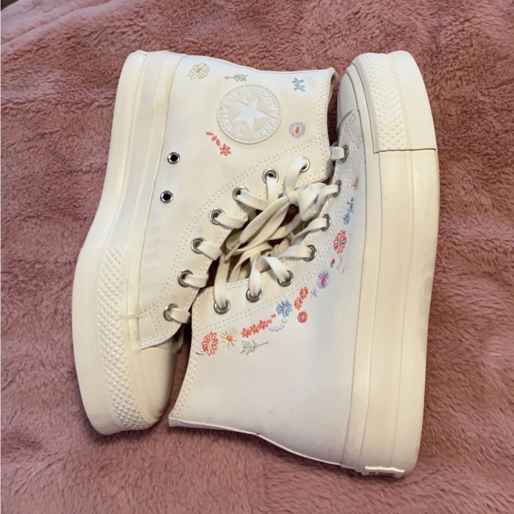 Platform Converse with floral design